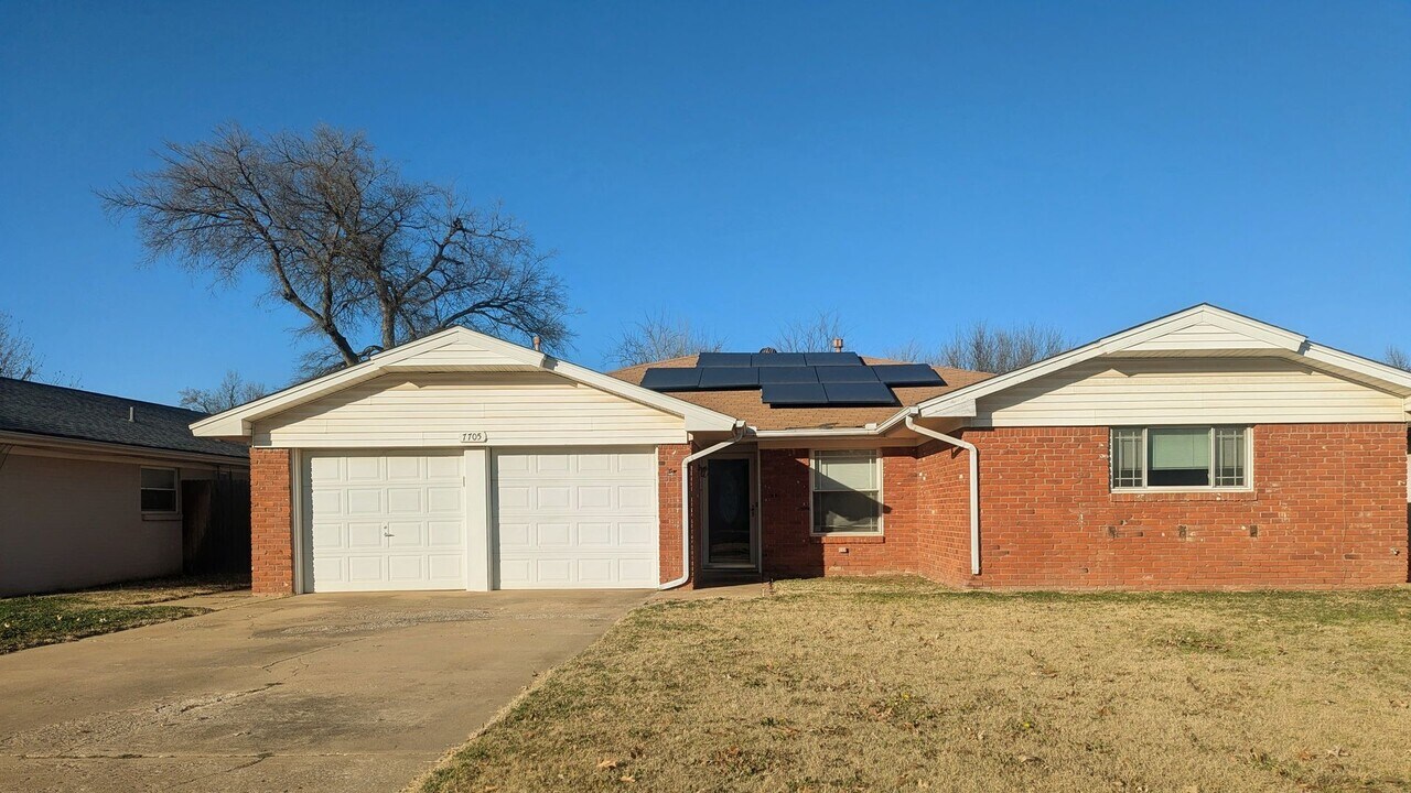 7705 NW 30th Terrace in Bethany, OK - Building Photo