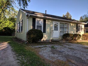 216 Erie Ave in Huron, OH - Building Photo - Building Photo