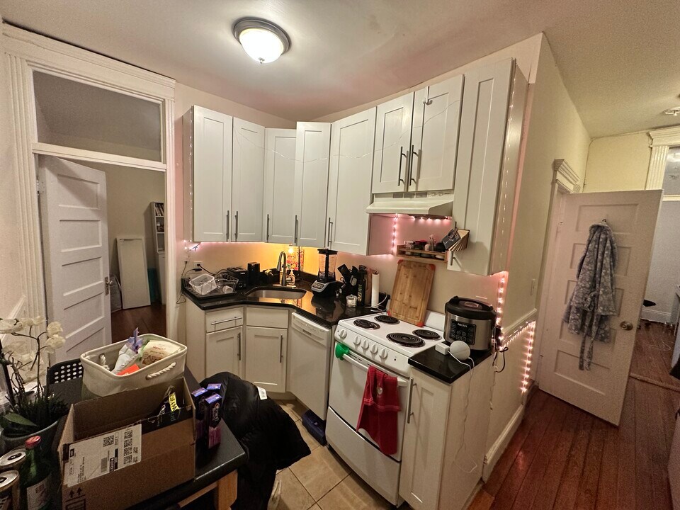 65 Burbank St, Unit 18 in Boston, MA - Foto de edificio