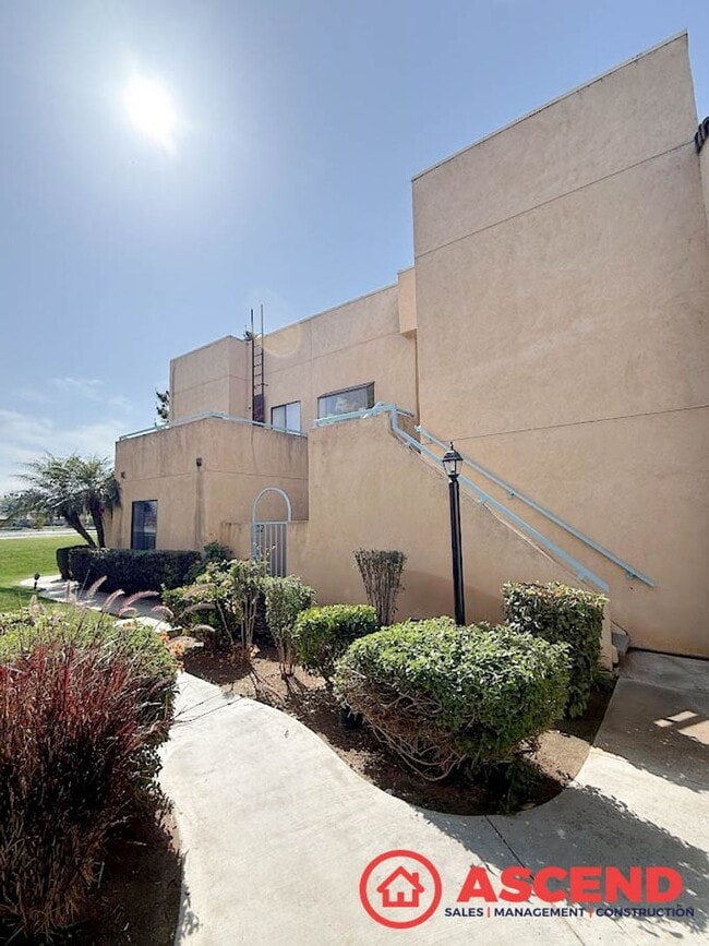 property at 14500 Las Palmas Dr