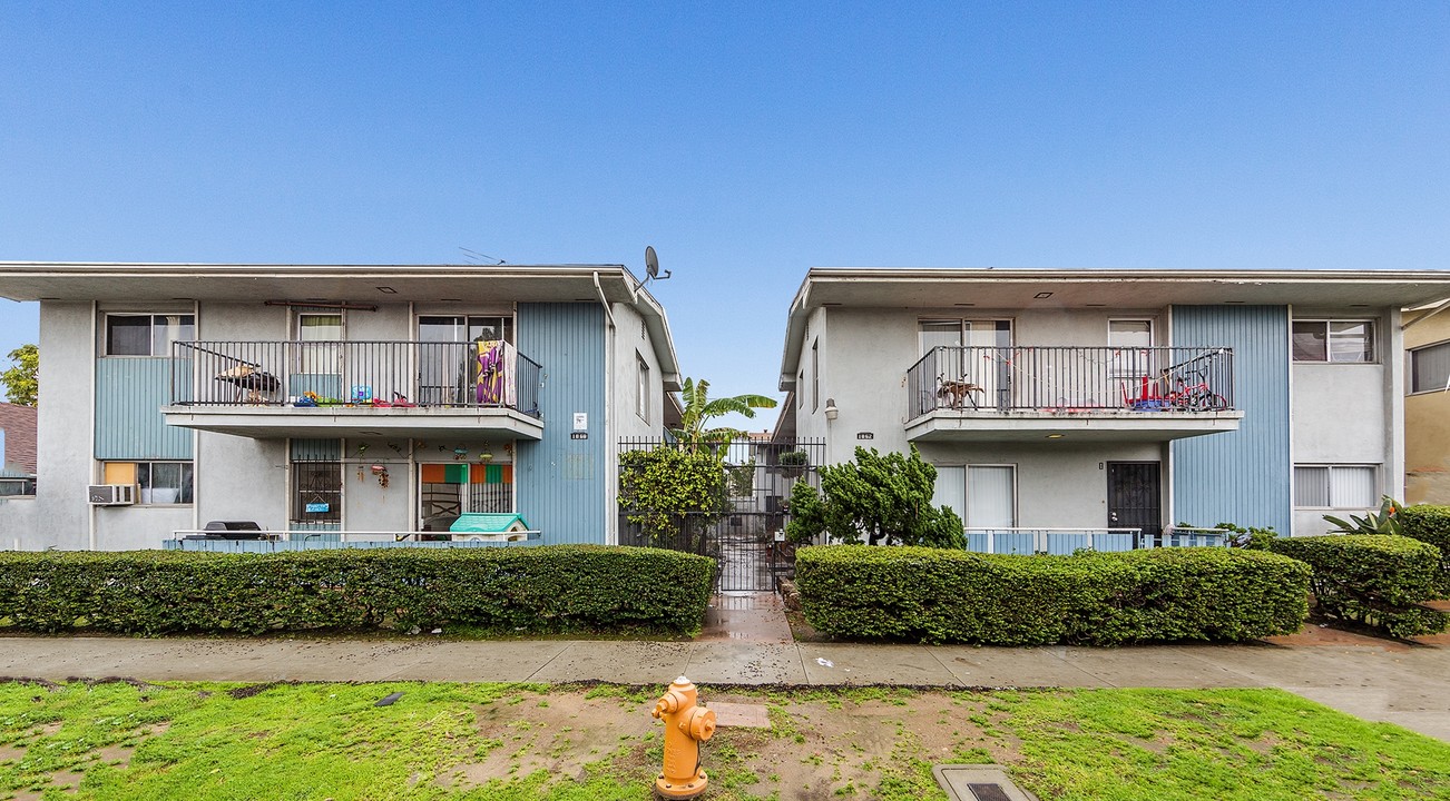 1862 Pine Ave in Long Beach, CA - Foto de edificio