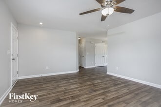 24 Rocks Edge Ln in Smithfield, NC - Foto de edificio - Building Photo