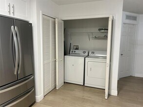 2738 Club Cortile Cir in Kissimmee, FL - Building Photo - Building Photo