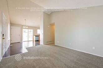 17468 E Whitaker Dr in Aurora, CO - Building Photo - Building Photo