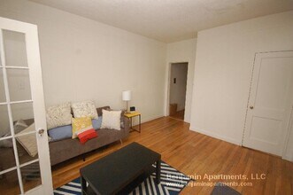 1632 Commonwealth Ave, Unit 5 in Boston, MA - Building Photo - Building Photo