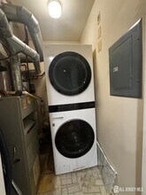 1109 Stoneridge Cir in Helmetta, NJ - Building Photo - Building Photo