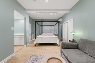 431 W Oakdale Ave in Chicago, IL - Building Photo - Building Photo