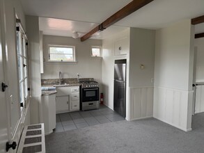 8252 Rees St in Los Angeles, CA - Building Photo - Building Photo