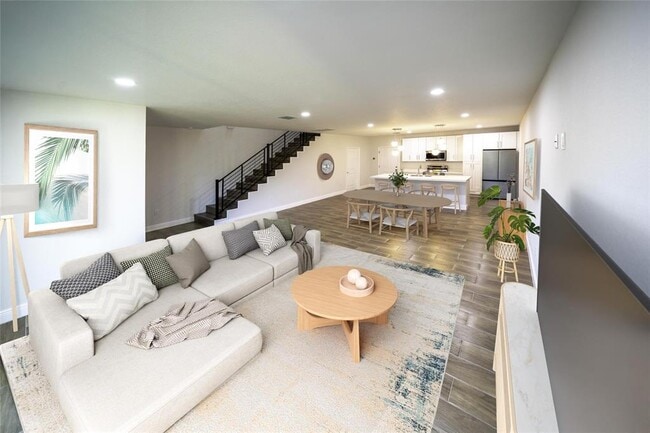 333 NW 41st St