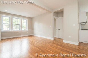 16 Forest St in Cambridge, MA - Building Photo