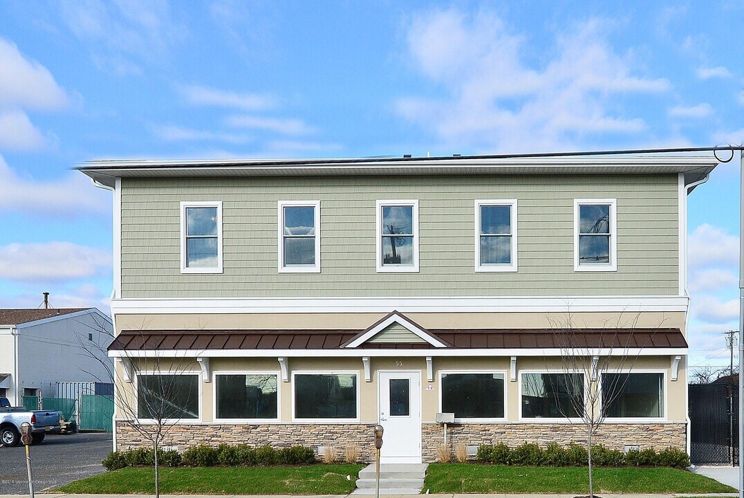 46 Channel Dr in Point Pleasant Beach, NJ - Building Photo