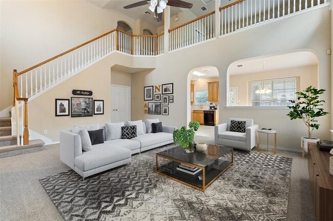 property at 10905 Pratt Ln