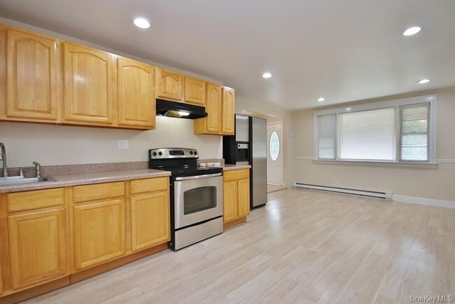 property at 208 Myrtle Ave