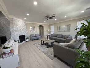 6222 Skyline Dr in Houston, TX - Building Photo - Building Photo