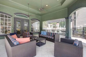 Mezzo of Tampa Palms in Tampa, FL - Foto de edificio - Building Photo