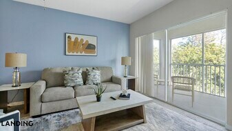 3695 Island Club Dr in North Port, FL - Building Photo