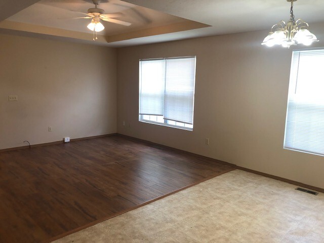 826 W Delmar St in Springfield, MO - Building Photo - Building Photo