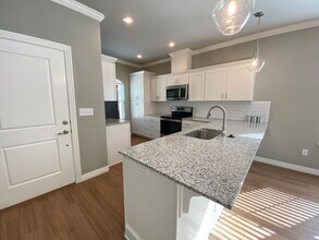 2049 N Penelope Ln in Fayetteville, AR - Building Photo - Building Photo