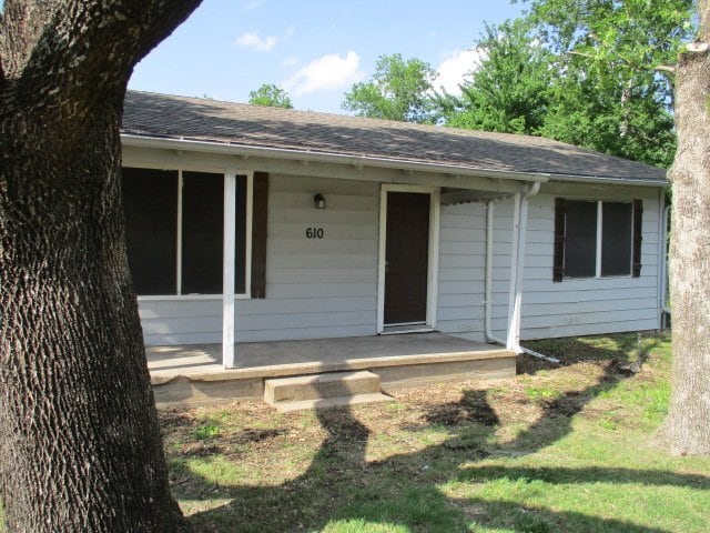 property at 610 Jefferson Ave