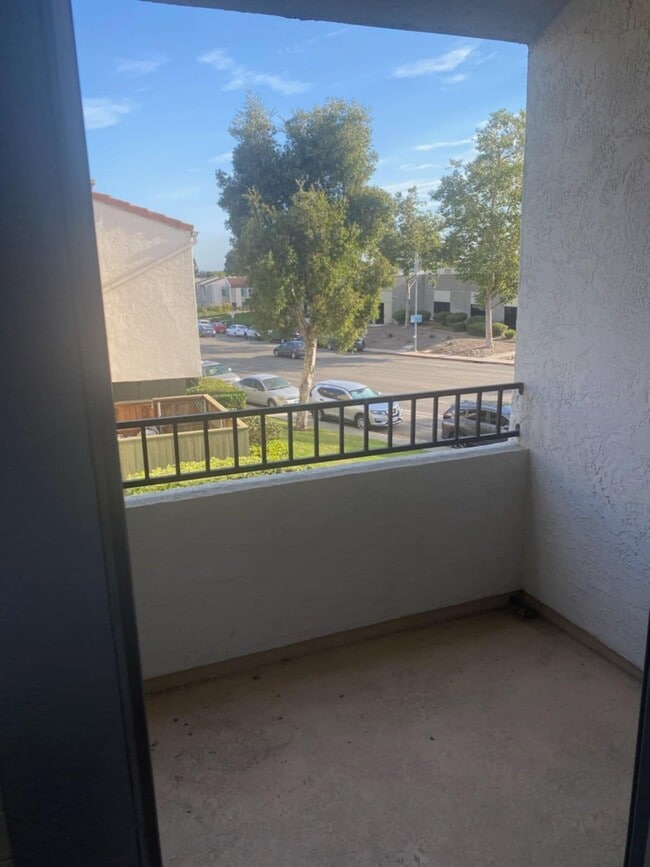 3583 Ruffin Rd in San Diego, CA - Building Photo - Building Photo