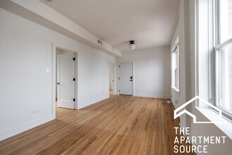 3049 W Medill Ave in Chicago, IL - Building Photo - Building Photo