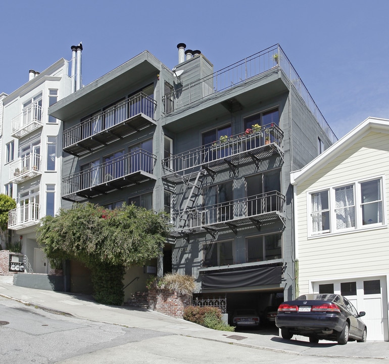 218 Union St in San Francisco, CA - Building Photo