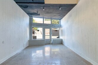 2505 S Presa St in San Antonio, TX - Building Photo - Building Photo