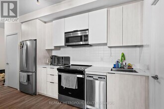 110-1350 Ellesmere Rd in Toronto, ON - Building Photo - Building Photo
