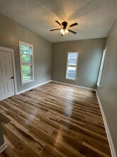 209 Central Ave in Elizabethtown, KY - Foto de edificio - Building Photo