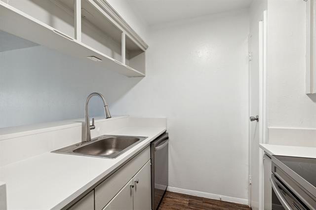 4837 Cedar Springs Rd in Dallas, TX - Building Photo