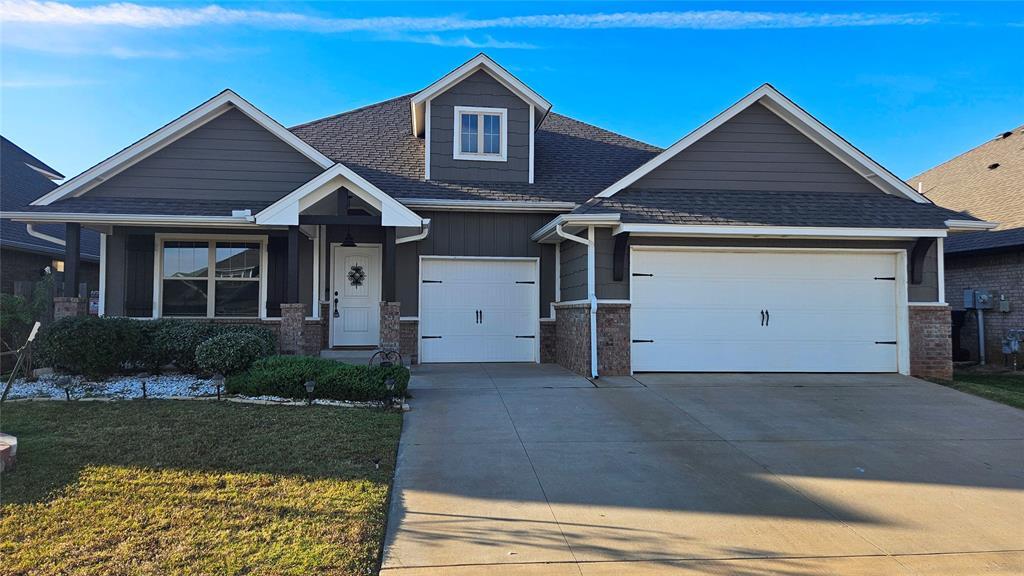 9216 NW 90th St in Yukon, OK - Foto de edificio