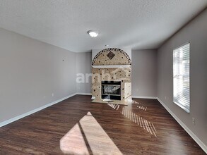 1921 Knollcrest Dr in Clermont, FL - Building Photo - Building Photo