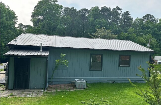 3730 Clovis Ct NW in Atlanta, GA - Building Photo - Building Photo