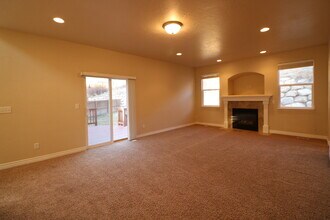 2738 Fox Hunters Loop in Lehi, UT - Building Photo - Building Photo