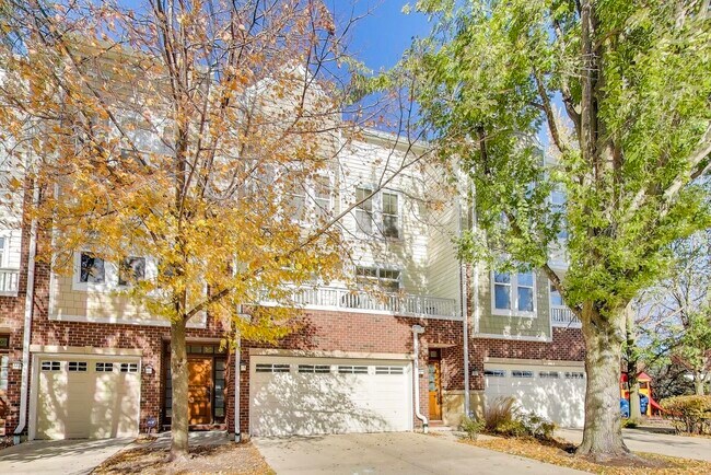 513 Grove Ln in Forest Park, IL - Building Photo - Building Photo