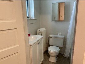 535 Main St in Mt Hope, WV - Building Photo