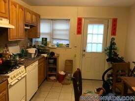 4 President Terrace, Unit 2 in Boston, MA - Building Photo