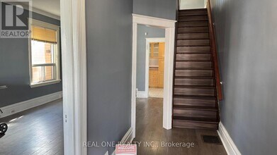 4 Fife St in Hamilton, ON - Building Photo - Building Photo