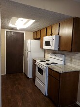 1305 Camp Craft Rd in West Lake Hills, TX - Building Photo - Building Photo