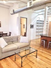 111 Beach St, Unit 1B in Boston, MA - Building Photo - Building Photo