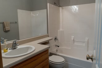 7337 Collister Rd in Lincoln, NE - Building Photo - Building Photo