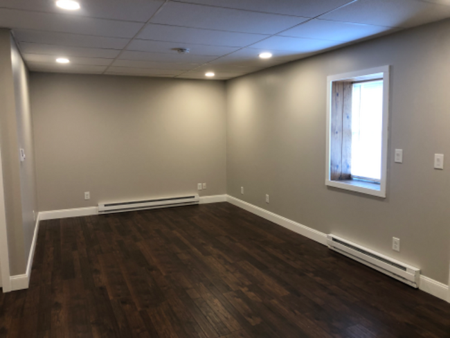 property at 128 S Chestnut St