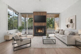 3619 Springbrook St, Unit 509 in Dallas, TX - Foto de edificio - Building Photo