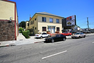 1134-1142 International Blvd in Oakland, CA - Building Photo - Building Photo