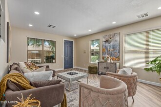 32934 N Cherry Creek Rd in San Tan Valley, AZ - Building Photo - Building Photo