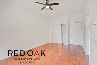 200 S Kenmore Ave in Los Angeles, CA - Building Photo - Building Photo