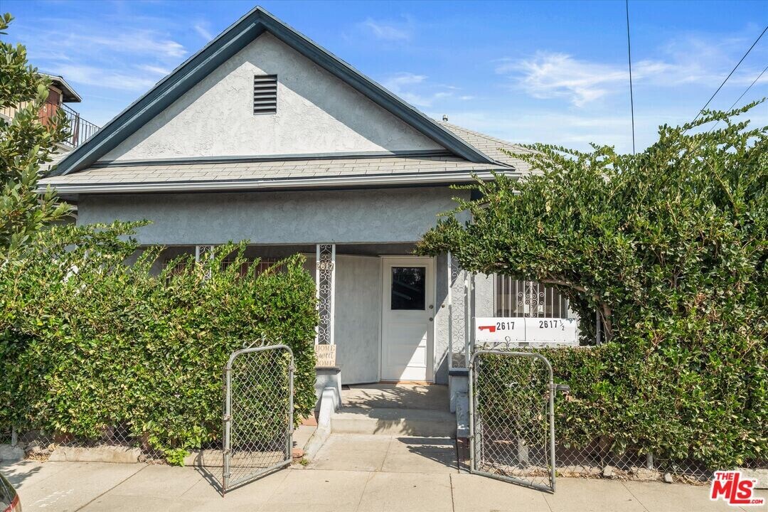 2617 Vallejo St in Los Angeles, CA - Building Photo