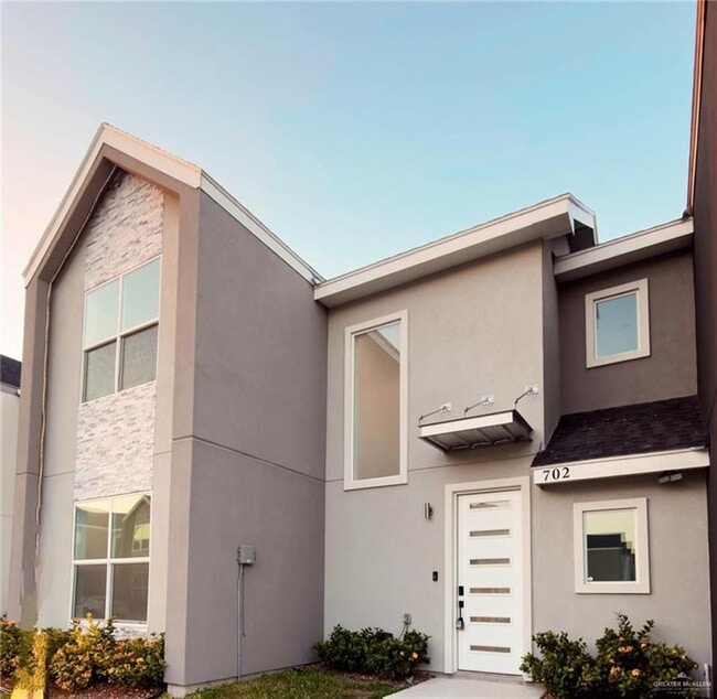 property at 16 West Dr