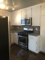 625 N Kenwood St, Unit 211