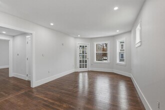 18 Ronan St, Unit 2 in Boston, MA - Building Photo - Building Photo